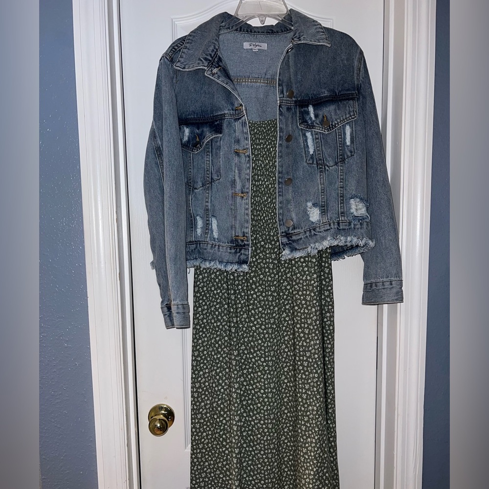 Jean Jacket - Medium - Picture 2 of 5